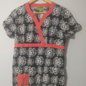 CROCS Coral Pink and Black Floral Scrub Top Gathered Elastic Back S